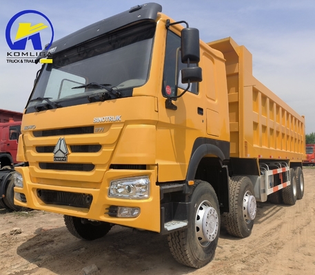 Vélos de levage avant Sinotruk HOWO 8X4 Dump Truck à grande capacité et à levage jaune