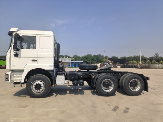 Zf Steering Shacman 6X4 10 roues 30t camion tracteur avec 400L pétrolier en aluminium