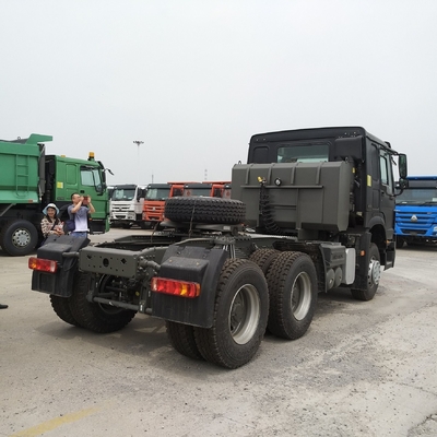 Sinotruk HOWO 6*4 420HP Tête de remorque Camion tracteur Camion tracteur avec 6800*2500*3200mm Taille