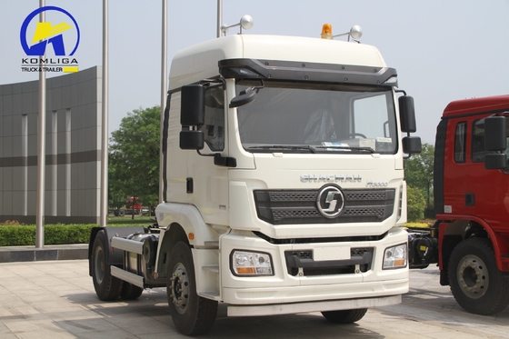 Chauffeur de remorque Shacman 4X2 6X4 Chariot de traction lourd Tracteur personnalisé avec pneus 12r22.5