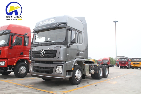 Shacman X3000 6X4 Truck à tête de tracteur avec homme de l'essieu arrière 16 tonnes