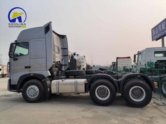 Sinotruk HOWO Camion 6X4 10 roues Camion tracteur d'occasion avec réservoir d'huile en aluminium de 400L