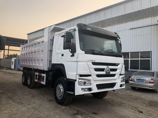 Sinitruk HOWO 6X4 10 roues usées camionneur de 30 t Zz3257n3847A avec réservoir de carburant de 300 L