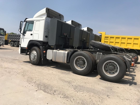 En bon état Sinotruk HOWO 6X4 Tracteur à tête de remorque avec moteur D12.42-20