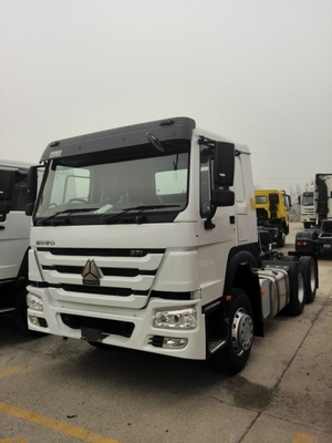 Conception de pneus radiaux 371 ch Camion tracteur Sinotruk HOWO 6*4 d'occasion avec un essieu avant de 9 tonnes