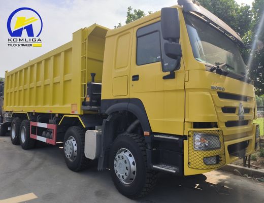 Sinotruk HOWO 12 pneus 8X4 camion à bascule avec certification pneumatique GCC