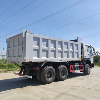 Capacité de charge de 21 à 30 tonnes Diesel 10 roues Sinotruk HOWO 6X4 Camion à décharge pour le transport lourd