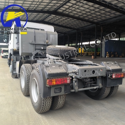 6X4 roue motrice Sino Truck HOWO Tracteur Truck 6800*2500*3200mm avec compétitif