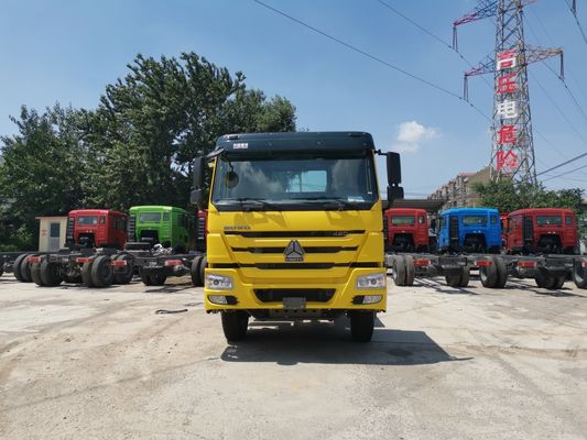 Sinotruk HOWO Camion tracteur de grande capacité 6X4 Tête de remorque avec capacité du moteur&gt; 8L