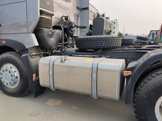 Sinotruk HOWO Tracteur à remorque en seconde main Tête de tracteur 6X4 Tracteur avec boîte de vitesses Hw19710
