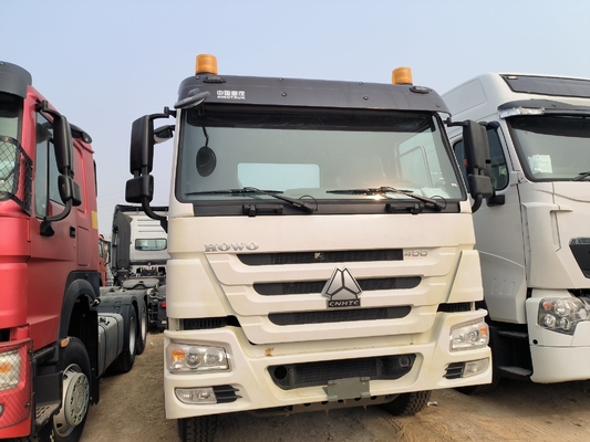 Direction Sinotruk HOWO 10 roues Mini-tracteur camion à remorque utilisée tête de remorque pour des charges lourdes