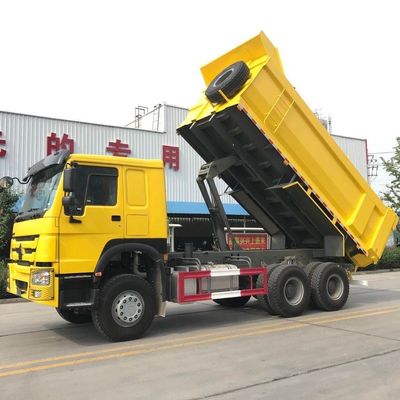 25-30 tonnes Capacité Sinotruk HOWO 6X4 6X6 Camion à ordures avec support de pièces détachées techniques