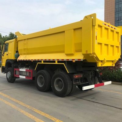 25-30 tonnes Capacité Sinotruk HOWO 6X4 6X6 Camion à ordures avec support de pièces détachées techniques