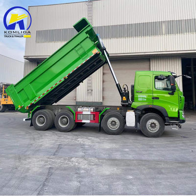 Camion à rouleaux d'occasion HOWO 8X4 40-50 Tons Camion à décharge avec réservoir de carburant de 300L