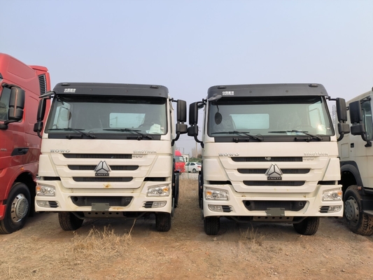 Capacité de chargement de 40 à 60 tonnes HOWO Tête de remorque camions 6x4 diesel remorque camion tracteur d'occasion