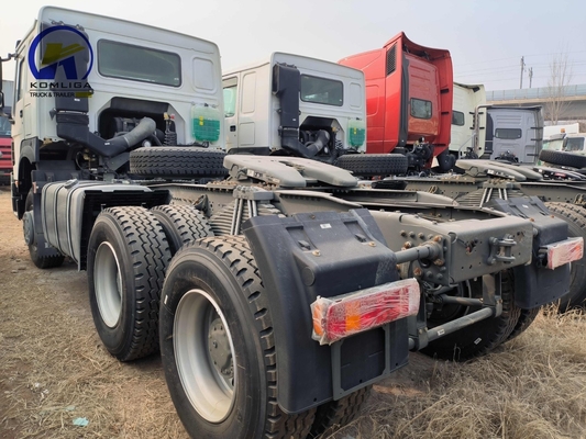 6X4 roue motrice utilisée Sinotruk HOWO 10 roue à remorque à tête remorque avec cabine climatisée