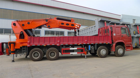 HOWO 6X4 Camion de marchandises avec grue Camion monté Grue 25-30 tonnes Capacité personnalisée