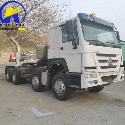 Sinotruk HOWO 8X4 12 roues 380HP 400HP 430HP Poids lourd tracteur avec pneus radiaux