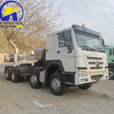 Sinotruk HOWO 8X4 12 roues 380HP 400HP 430HP Poids lourd tracteur avec pneus radiaux