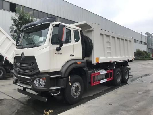 Puissant moteur diesel HOWO 10 pneumatiques détournement / camion de décharge 6 * 4 avec une grande capacité 25-30 tonnes