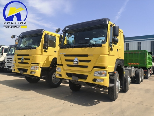 Sinotruk HOWO T7 8X4 400 chevaux Tracteur à remorque lourde avec 5600X2300X1500 seau