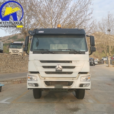 Sinotruk HOWO T7 8X4 400 chevaux Tracteur à remorque lourde avec 5600X2300X1500 seau