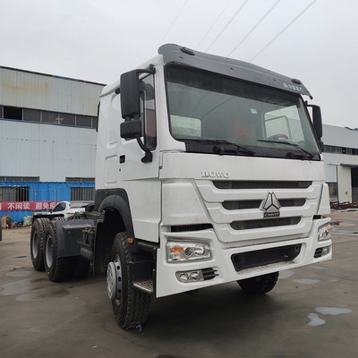 Utilisé Sinotruk HOWO 6X4 10 roues 375HP Blanc Tracteur Truck tête avec demande personnalisée