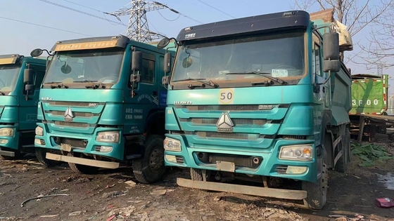 Euro5 HOWO 6X4 original avec déchargeuse à bascule et moteur diesel &gt; 8L