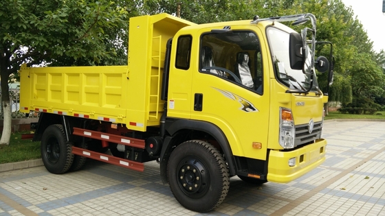 Mini 6 roues Dongfeng HOWO 4X2 Sino camion de fret léger de 7 tonnes avec une grande capacité de charge