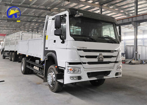 Sinotruk HOWO 4X2 6 roues usées camion de fret léger pour moteur diesel modèle Yn4102qbzl