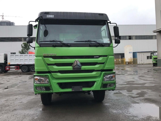 Sinotruck utilisé 10 roues à bascule 371HP HOWO Dump Truck avec conception de pneus radiaux