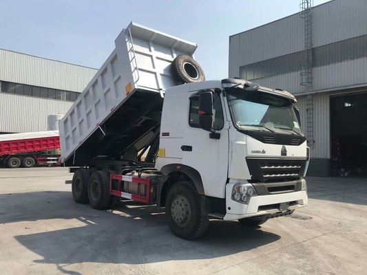 Sinotruck utilisé 10 roues à bascule 371HP HOWO Dump Truck avec conception de pneus radiaux