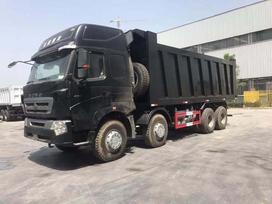 Sinotruk 8X4 12 roues 50 tonnes HOWO déchargeuse à bascule avec élévation hydraulique avant
