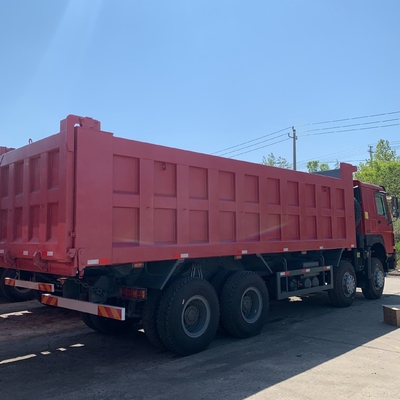 Sinotruk de seconde main 8X4 12 roues HOWO déposeur camion usagé avec un couchage et A / C