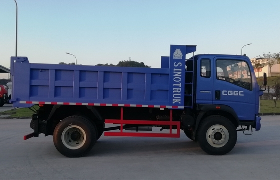 Sinotruk HOWO 4X2 Mini Pickup Truck HOWO Truck Euro 2 avec 7.00r16 6 1 Pneus de rechange