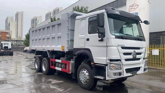 Conception du pneu radiale HOWO Th7 6X4 Dumper Box Dumo Truck/Tipper Truck avec Hc16 axe arrière