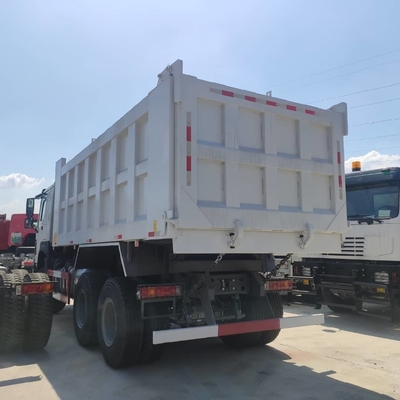 Utilisé HOWO 6X4 10 roues camion de décharge avec conception de pneus radiaux et service après-vente