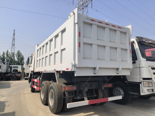 Bonne vente d'occasion HOWO 6X4 10 roues camion de décharge avec double Alex sur le marché africain