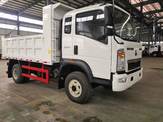 Camion de 2 à 10 tonnes Euro 2 HOWO Camion léger 4X2 avec moteur Yn4102qbzl Modèle