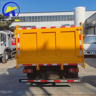 Capacité du réservoir de carburant de 120 litres Diesel 4x2 5 tonnes Sinotruk HOWO Camion Benne