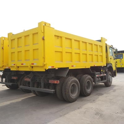 Une camionnette HOWO 6X4 avec une puissance de 420 chevaux et une capacité de chargement de 16 tonnes à prix abordable