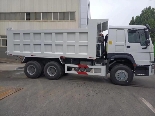 Style de levage avant Sinotruk HOWO 10 roues 6X4 camion de déchargement de sable minier