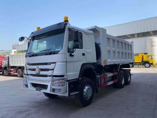 Sinotruk HOWO 6X4 Dumpper Tipper Dump Truck minier avec système de direction Zf8118