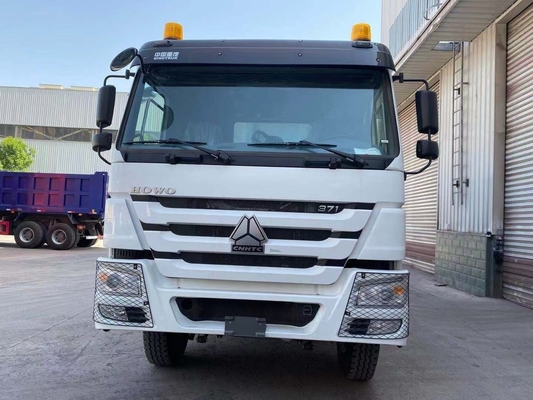 Sinotruk HOWO 6X4 Dumpper Tipper Dump Truck minier avec système de direction Zf8118