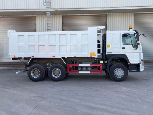 Sinotruk HOWO 6X4 Dumpper Tipper Dump Truck minier avec système de direction Zf8118