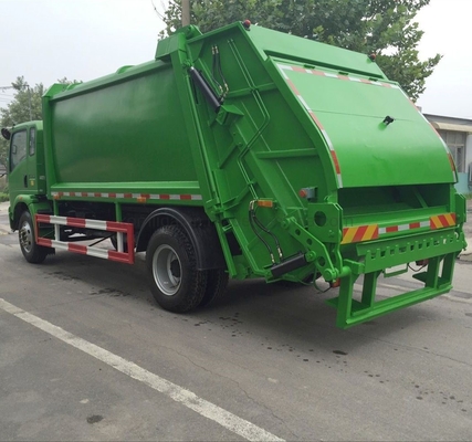 Sinotruk HOWO 4X2 Petit camion de déchets compacteur de 5 tonnes 3 tonnes avec 9726ml de déplacement