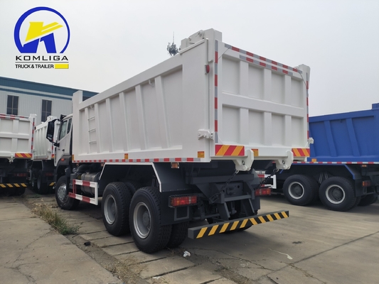 HOWO 10 roues 371 HP 6X4 à bascule Sinotruk camion de décharge d'occasion avec pneus radiaux 1200r20