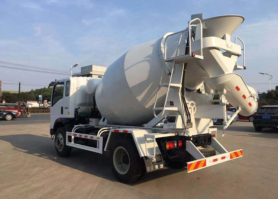 6 roues petit 4x2 3 tonnes 5 tonnes camion mélangeur de béton mini avec Euro 4 norme d'émission