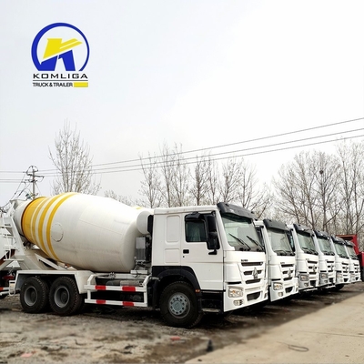 Sinotruck HOWO 8 cubic 10 cubic Truck mixeur de béton avec double réducteur d'essieu de conduite