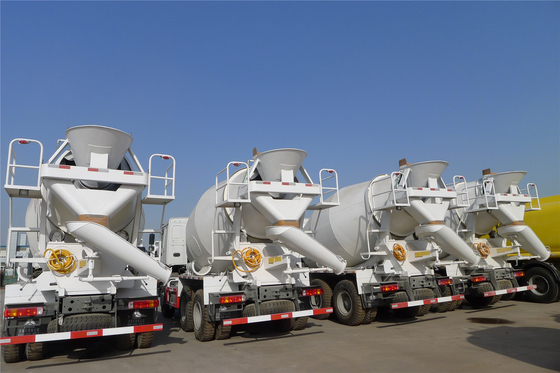 Sinotruck HOWO 6X4 8m3 9m3 10m3 Cimenterie à double essieu moteur réducteur